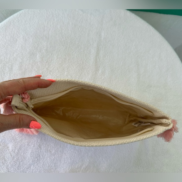 Shiraleah 12” x 8 “ Cosmetic NWT Boho Zip Bag Cream & Pink Lined Thick Plastic - Picture 6 of 8